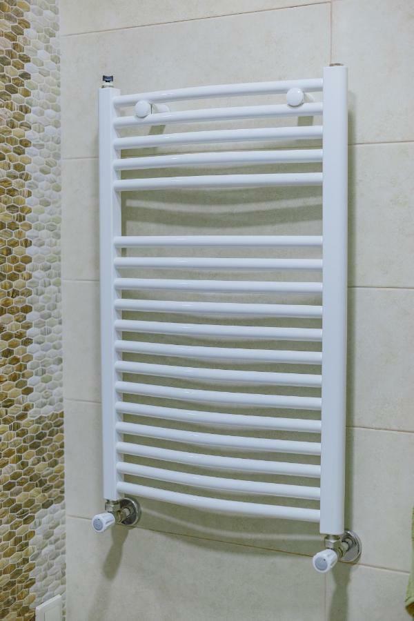 Apartment On Javakhishvili บาทูมิ ภายนอก รูปภาพ